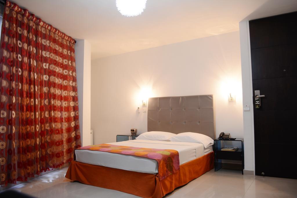 Hotel Calima Real Luaran gambar